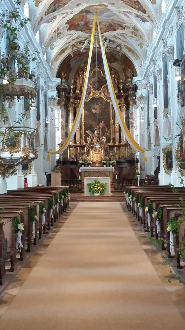 Innenraum der Klosterkirche Fischbachau
